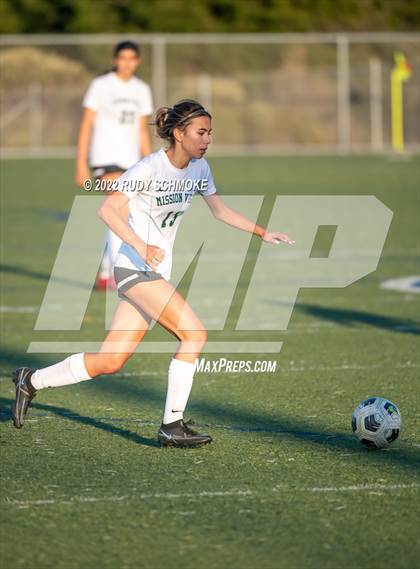 Thumbnail 2 in Mission Vista vs. Classical Academy photogallery.