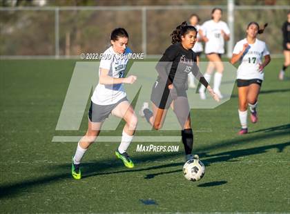 Thumbnail 3 in Mission Vista vs. Classical Academy photogallery.