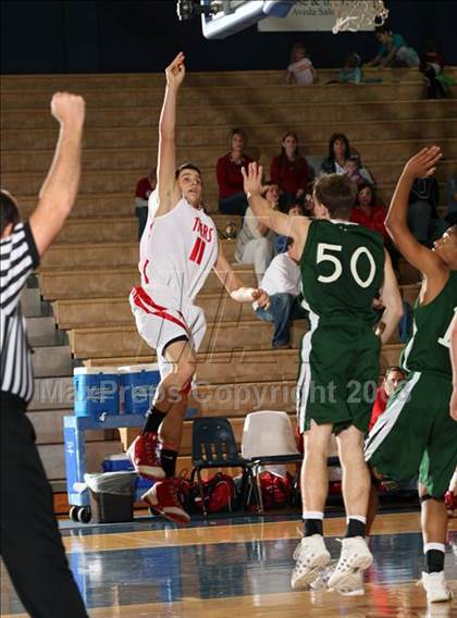 Thumbnail 2 in Belton vs. San Antonio Reagan (Georgetown Jack Frost Invitational) photogallery.