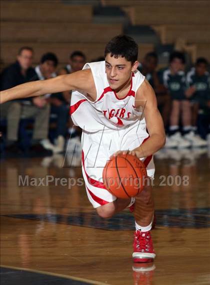 Thumbnail 1 in Belton vs. San Antonio Reagan (Georgetown Jack Frost Invitational) photogallery.