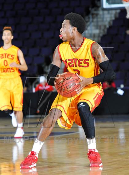 Thumbnail 2 in Mater Dei vs. Yates (Hoophall West Tournament) photogallery.