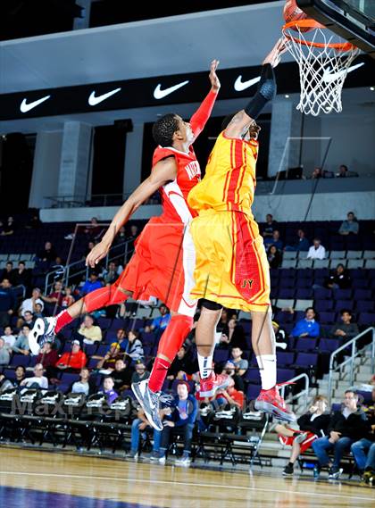 Thumbnail 3 in Mater Dei vs. Yates (Hoophall West Tournament) photogallery.
