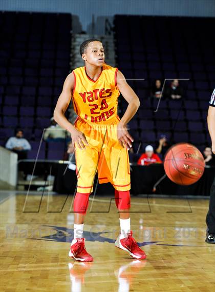 Thumbnail 1 in Mater Dei vs. Yates (Hoophall West Tournament) photogallery.