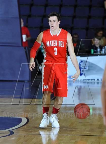 Thumbnail 3 in Mater Dei vs. Yates (Hoophall West Tournament) photogallery.