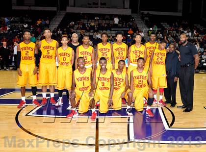 Thumbnail 2 in Mater Dei vs. Yates (Hoophall West Tournament) photogallery.