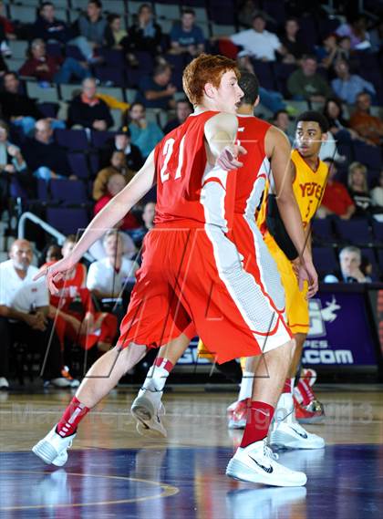 Thumbnail 2 in Mater Dei vs. Yates (Hoophall West Tournament) photogallery.