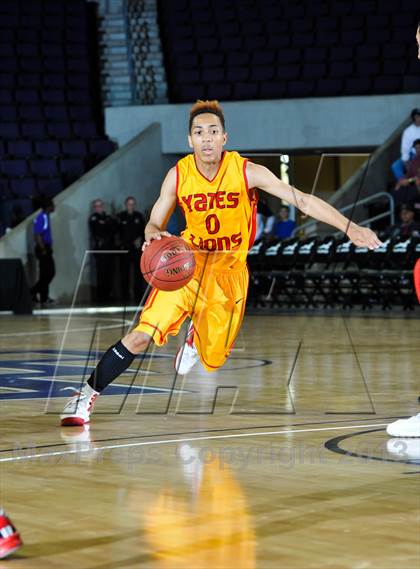 Thumbnail 3 in Mater Dei vs. Yates (Hoophall West Tournament) photogallery.