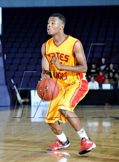 Thumbnail 1 in Mater Dei vs. Yates (Hoophall West Tournament) photogallery.