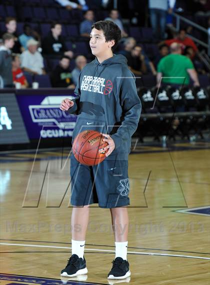 Thumbnail 1 in Mater Dei vs. Yates (Hoophall West Tournament) photogallery.