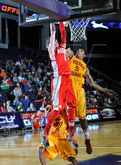 Thumbnail 3 in Mater Dei vs. Yates (Hoophall West Tournament) photogallery.