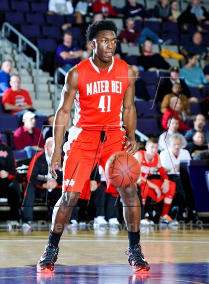 Thumbnail 2 in Mater Dei vs. Yates (Hoophall West Tournament) photogallery.