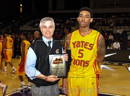 Thumbnail 3 in Mater Dei vs. Yates (Hoophall West Tournament) photogallery.