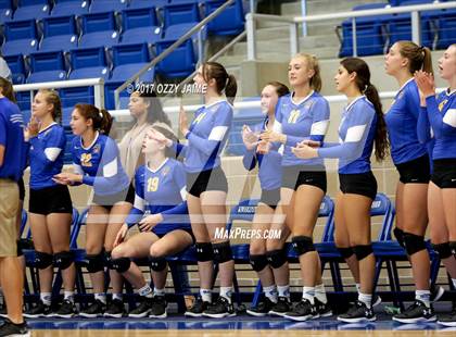 Thumbnail 3 in Alamo Heights vs Boerne (NISD Tournament) photogallery.