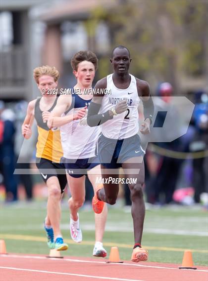 Thumbnail 1 in Harold Scott Invitational (3200 Meter) photogallery.
