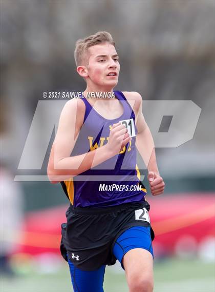 Thumbnail 2 in Harold Scott Invitational (3200 Meter) photogallery.
