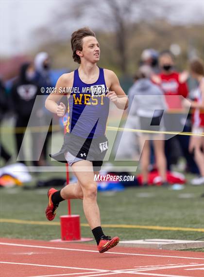 Thumbnail 1 in Harold Scott Invitational (3200 Meter) photogallery.