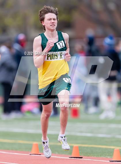 Thumbnail 3 in Harold Scott Invitational (3200 Meter) photogallery.