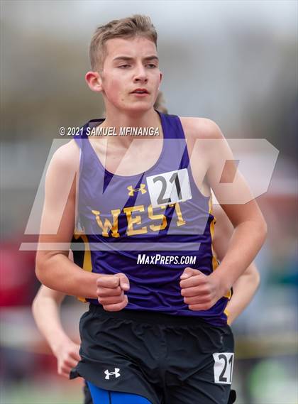 Thumbnail 3 in Harold Scott Invitational (3200 Meter) photogallery.