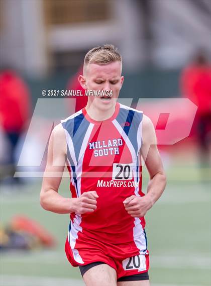 Thumbnail 1 in Harold Scott Invitational (3200 Meter) photogallery.