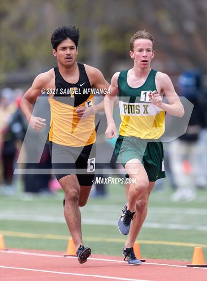 Thumbnail 3 in Harold Scott Invitational (3200 Meter) photogallery.