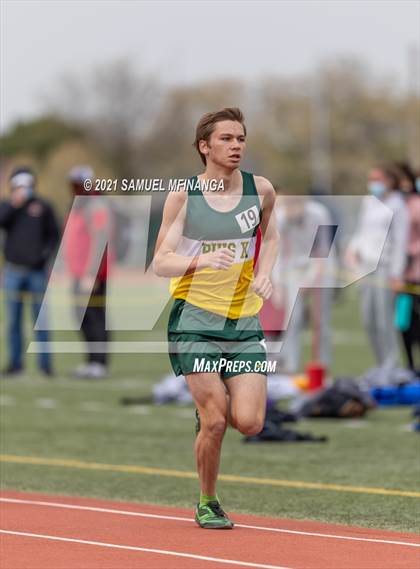 Thumbnail 2 in Harold Scott Invitational (3200 Meter) photogallery.