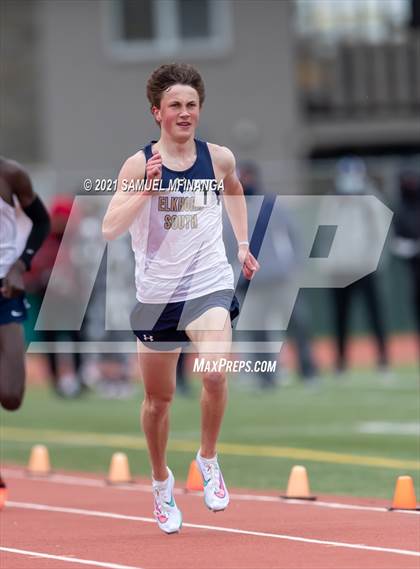 Thumbnail 3 in Harold Scott Invitational (3200 Meter) photogallery.