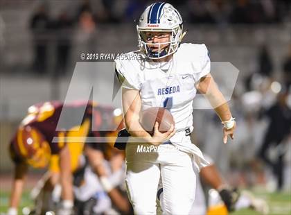 Thumbnail 1 in Reseda vs. Esperanza (CIF SoCal D 5A Regional Final) photogallery.
