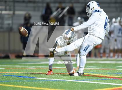 Thumbnail 1 in Reseda vs. Esperanza (CIF SoCal D 5A Regional Final) photogallery.
