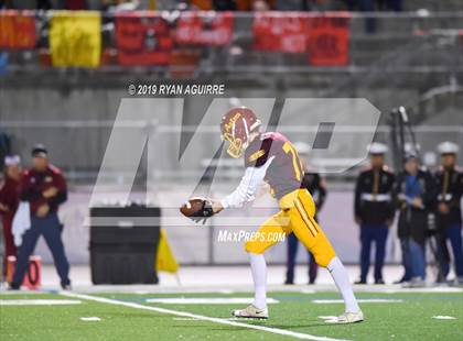 Thumbnail 1 in Reseda vs. Esperanza (CIF SoCal D 5A Regional Final) photogallery.