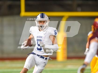 Thumbnail 1 in Reseda vs. Esperanza (CIF SoCal D 5A Regional Final) photogallery.