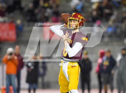 Thumbnail 2 in Reseda vs. Esperanza (CIF SoCal D 5A Regional Final) photogallery.