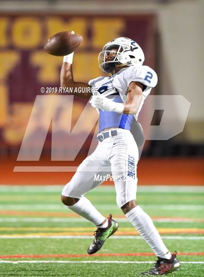 Thumbnail 1 in Reseda vs. Esperanza (CIF SoCal D 5A Regional Final) photogallery.