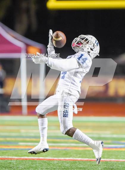 Thumbnail 3 in Reseda vs. Esperanza (CIF SoCal D 5A Regional Final) photogallery.