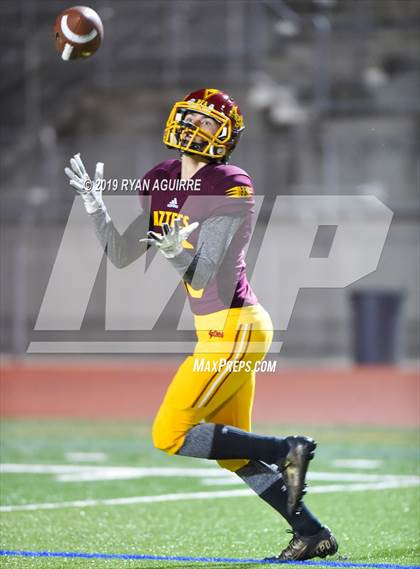 Thumbnail 3 in Reseda vs. Esperanza (CIF SoCal D 5A Regional Final) photogallery.
