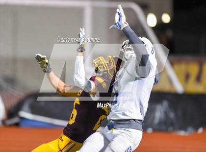 Thumbnail 3 in Reseda vs. Esperanza (CIF SoCal D 5A Regional Final) photogallery.
