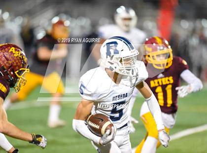 Thumbnail 1 in Reseda vs. Esperanza (CIF SoCal D 5A Regional Final) photogallery.