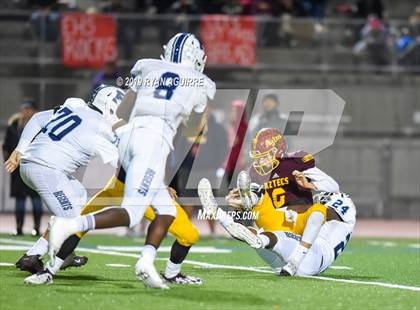Thumbnail 3 in Reseda vs. Esperanza (CIF SoCal D 5A Regional Final) photogallery.