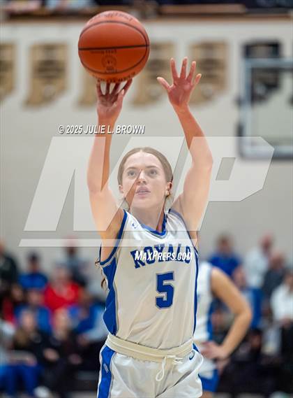Thumbnail 1 in Fishers vs. Hamilton Southeastern (IHSAA 4A Sectional 8 First Round) photogallery.