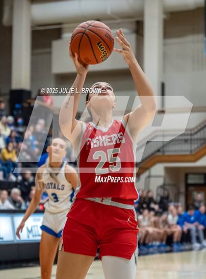 Thumbnail 3 in Fishers vs. Hamilton Southeastern (IHSAA 4A Sectional 8 First Round) photogallery.