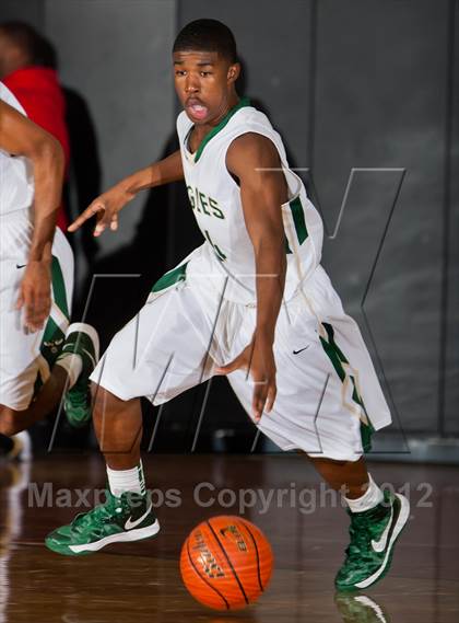 Thumbnail 3 in DeSoto @ Dawson (McDonald's Texas Invitational) photogallery.