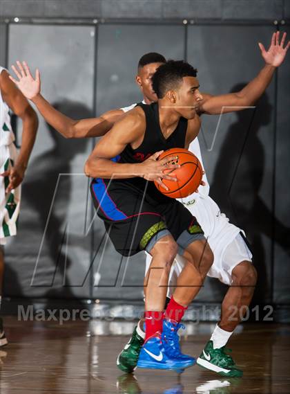 Thumbnail 1 in DeSoto @ Dawson (McDonald's Texas Invitational) photogallery.
