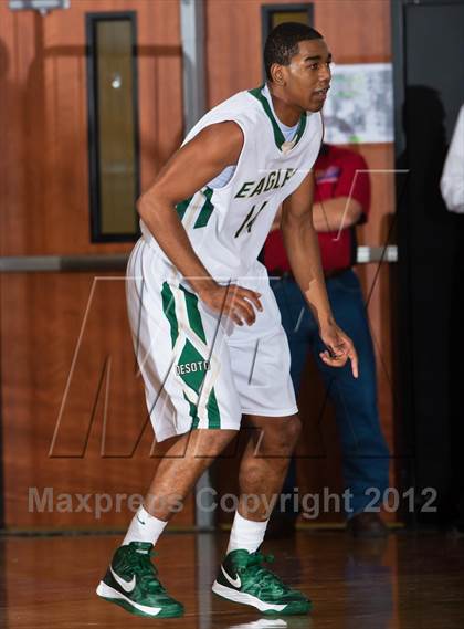 Thumbnail 3 in DeSoto @ Dawson (McDonald's Texas Invitational) photogallery.