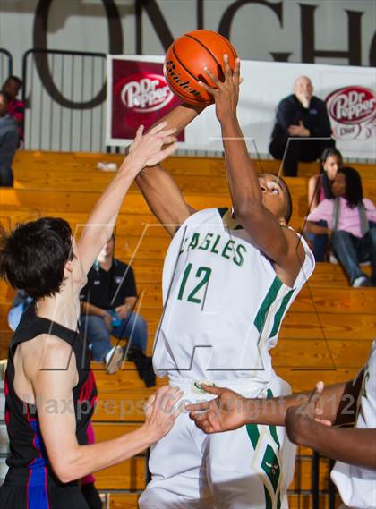 Thumbnail 1 in DeSoto @ Dawson (McDonald's Texas Invitational) photogallery.