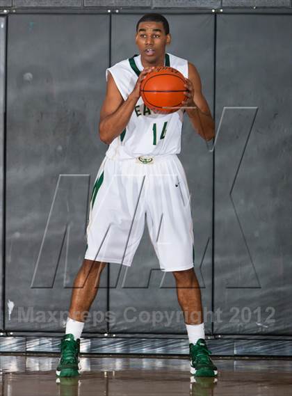 Thumbnail 3 in DeSoto @ Dawson (McDonald's Texas Invitational) photogallery.