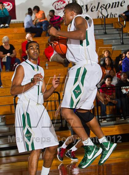 Thumbnail 1 in DeSoto @ Dawson (McDonald's Texas Invitational) photogallery.