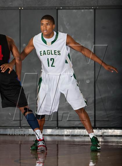 Thumbnail 2 in DeSoto @ Dawson (McDonald's Texas Invitational) photogallery.