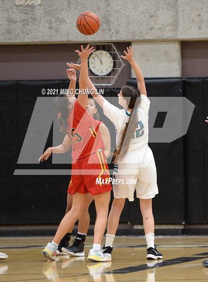 Thumbnail 3 in Aliso Niguel vs. Rosary Academy (Tom Riach Tournament) photogallery.