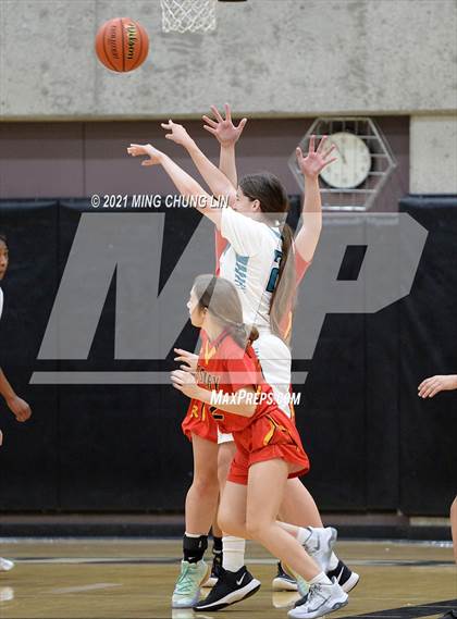 Thumbnail 3 in Aliso Niguel vs. Rosary Academy (Tom Riach Tournament) photogallery.