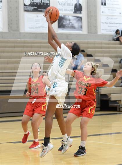 Thumbnail 2 in Aliso Niguel vs. Rosary Academy (Tom Riach Tournament) photogallery.
