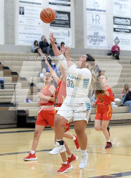 Thumbnail 2 in Aliso Niguel vs. Rosary Academy (Tom Riach Tournament) photogallery.